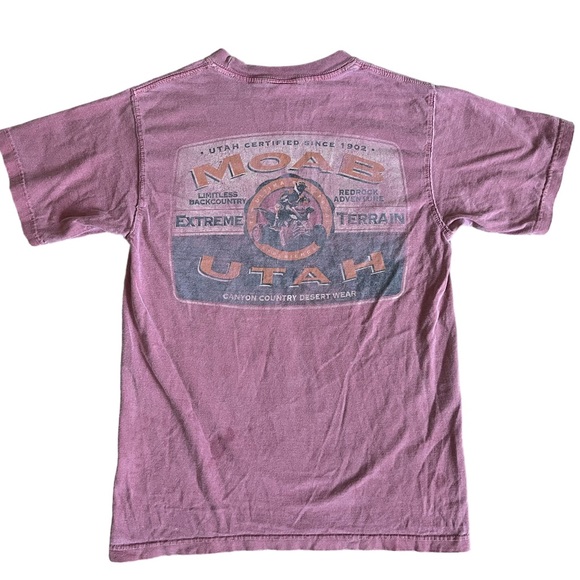 Comfort Color - Moab, Utah Destination Tshirt Small - Picture 1 of 3
